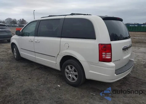 2010 Chrysler Town & Country Touring from USA, damaged, VIN 2A4RR5D16AR235971